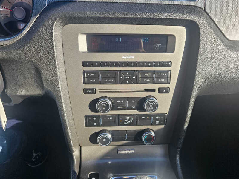 2011 Ford Mustang GT Premium