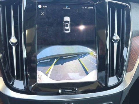 2023 Volvo S60 Recharge T8 Plus Dark Theme