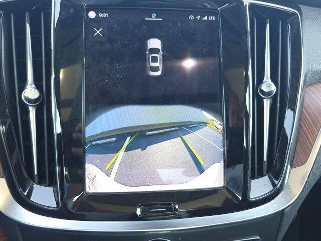 2023 Volvo S60 Recharge T8 Plus Dark Theme