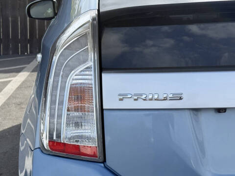2013 Toyota Prius Plug-in Hybrid