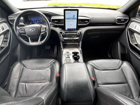 2022 Ford Explorer ST