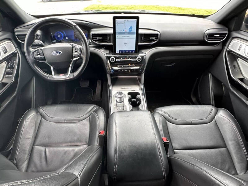 2022 Ford Explorer ST