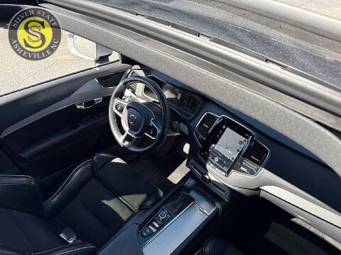 2017 Volvo XC90 T6 R-Design