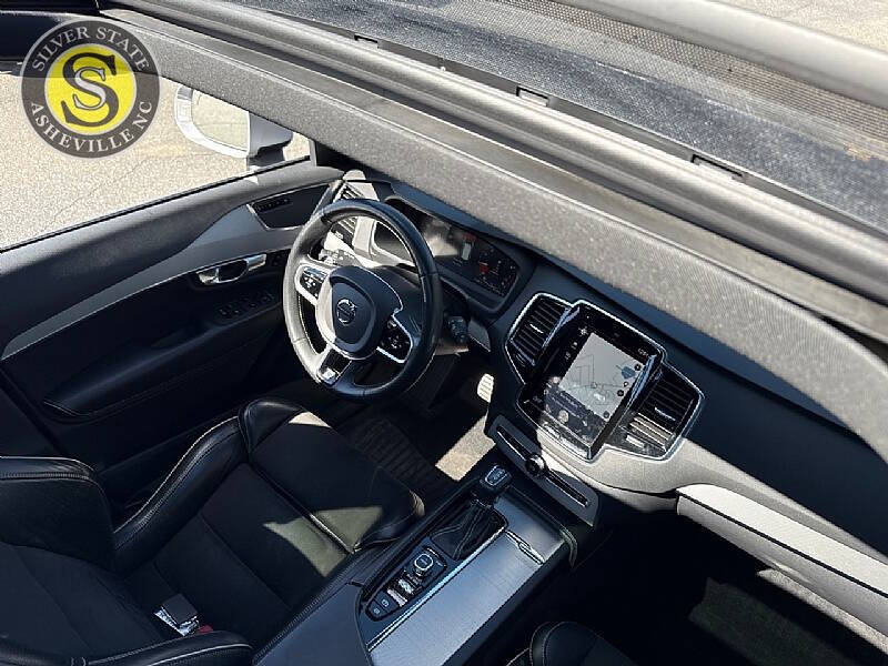 2017 Volvo XC90 T6 R-Design