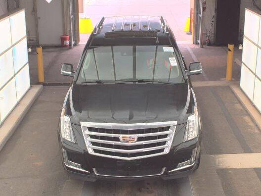 2016 Cadillac Escalade Luxury Collection