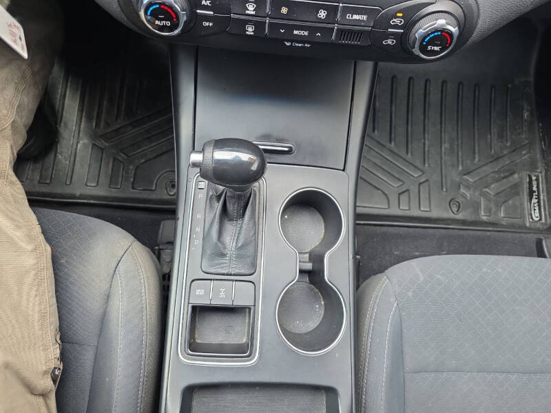 2018 Kia Sorento LX