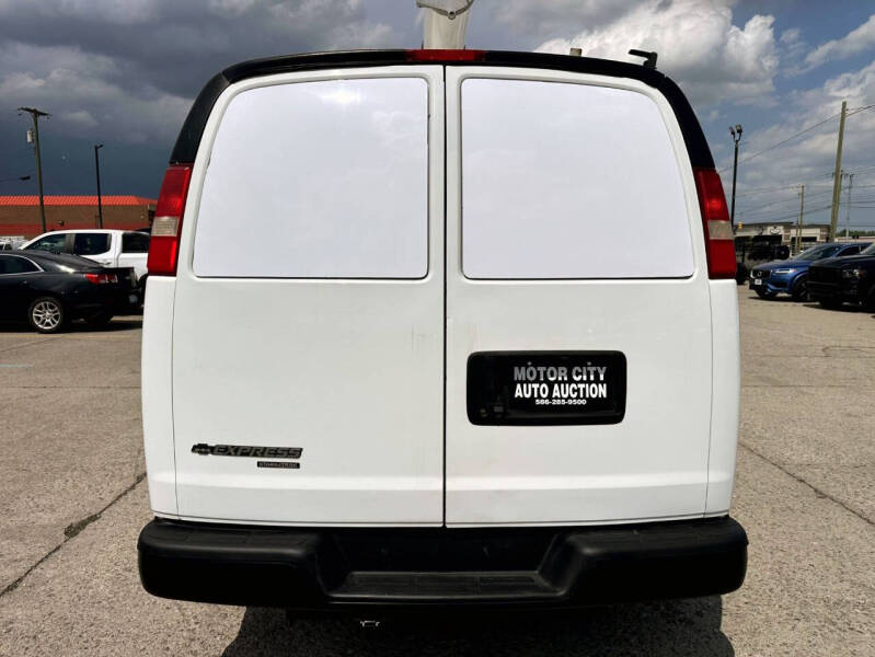 2013 Chevrolet Express 2500