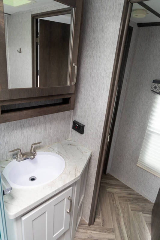 2021 Dutchmen Astoria 2503REF