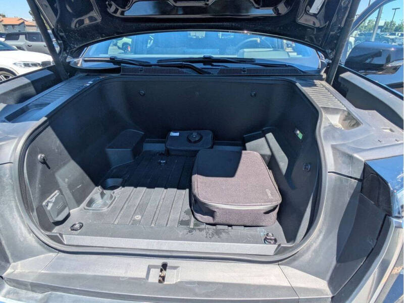 2025 GMC Sierra EV Denali
