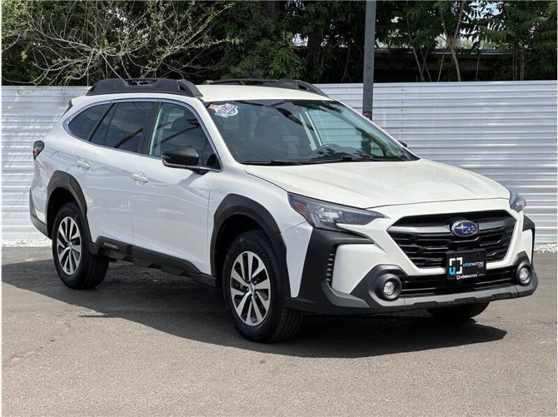 2023 Subaru Outback Premium