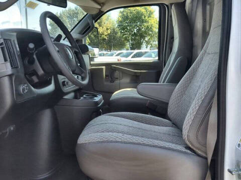 2025 GMC Savana 3500