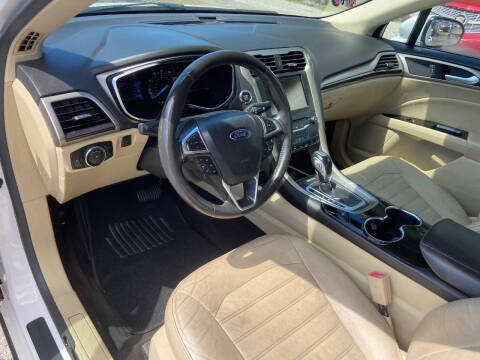 2015 Ford Fusion SE