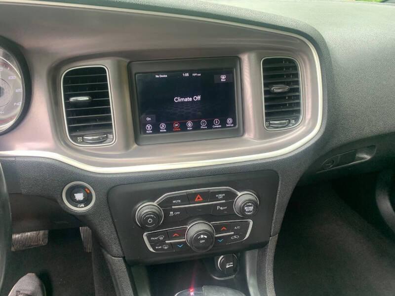 2019 Dodge Charger SXT