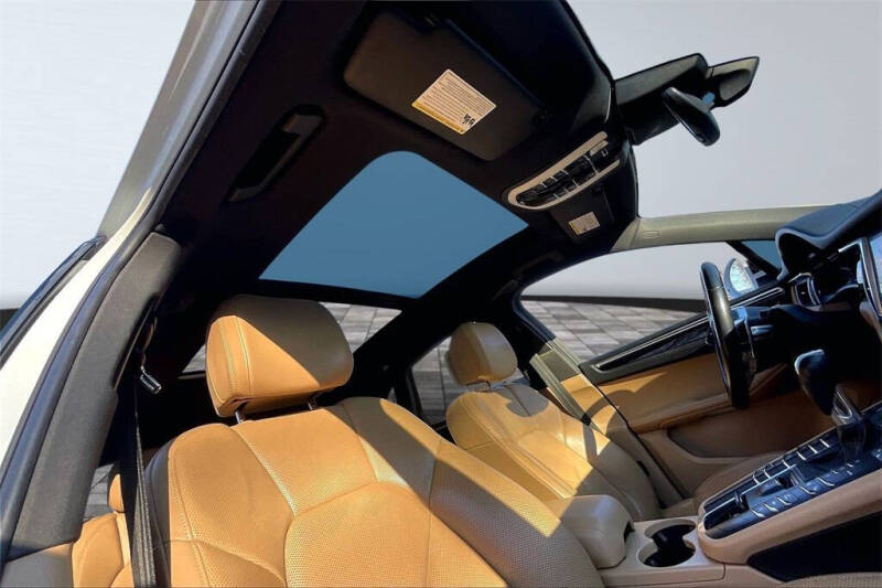 2017 Porsche Macan S