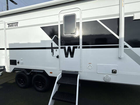 2026 Winnebago Thrive