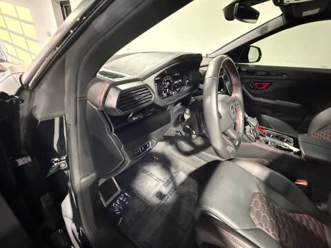 2023 Lamborghini Urus S