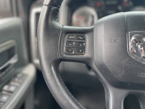 2018 RAM 1500 SLT