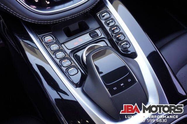 2021 Aston Martin DBX
