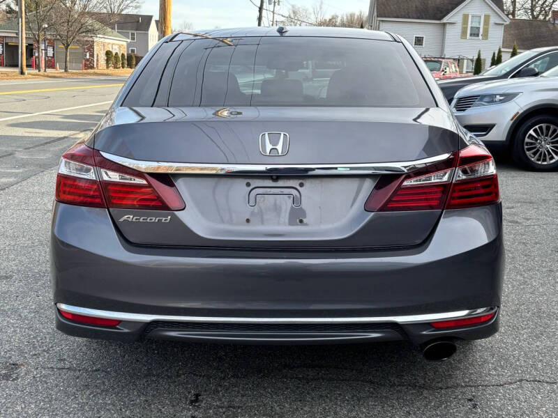 2017 Honda Accord EX-L photo 6