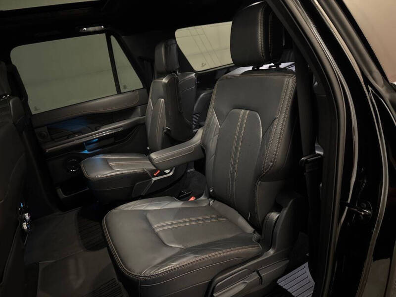 2024 Ford Expedition MAX Platinum