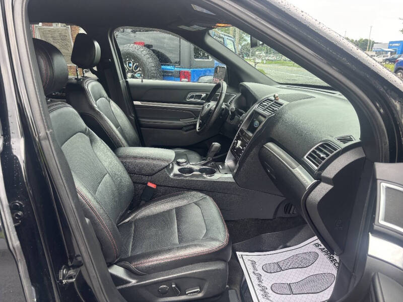 2017 Ford Explorer Sport