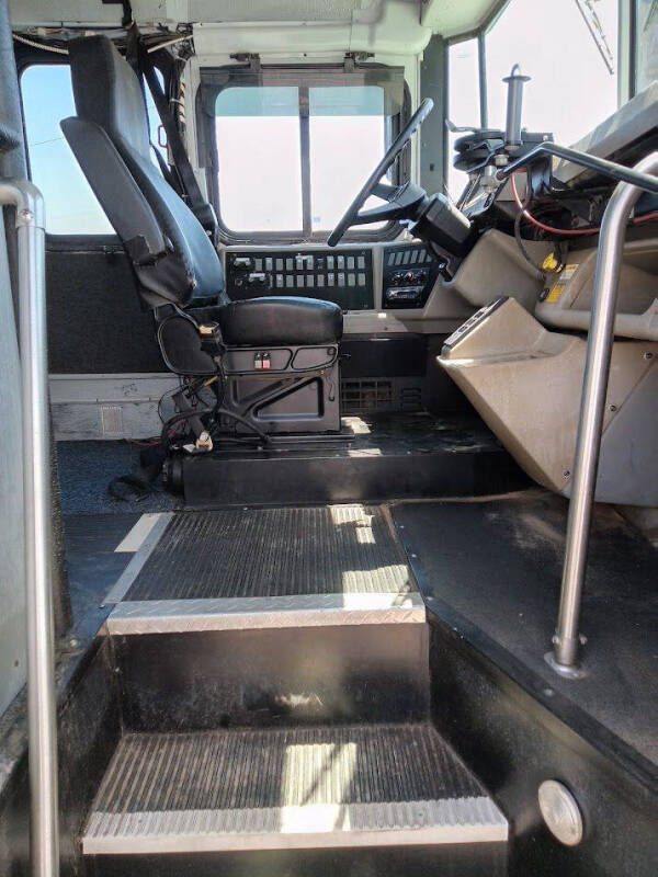 2006 Freightliner FS65 Chassis