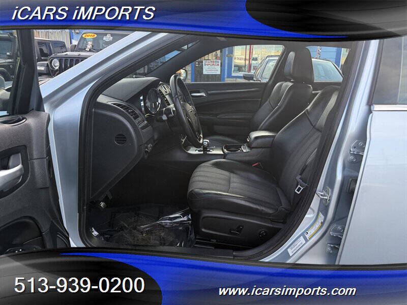 2013 Chrysler 300 Glacier Edition