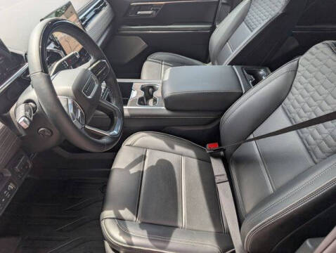 2024 GMC Sierra EV Denali Edition 1