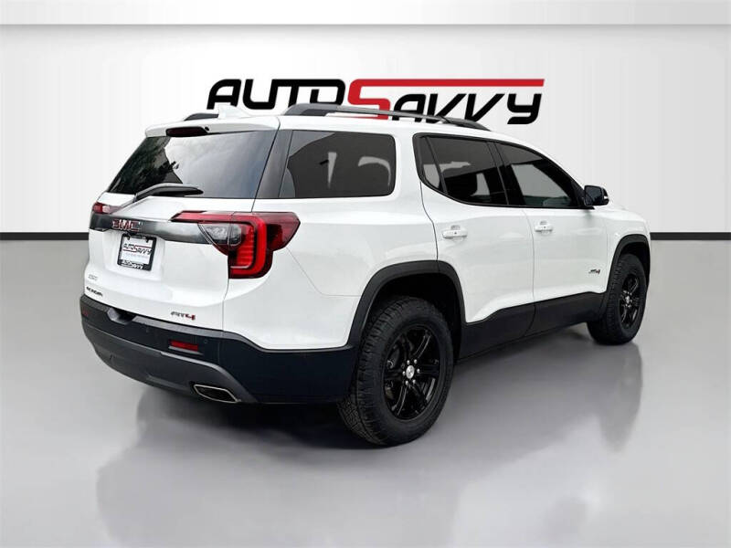 2022 GMC Acadia AT4