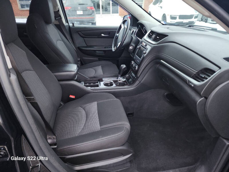 2017 Chevrolet Traverse LT