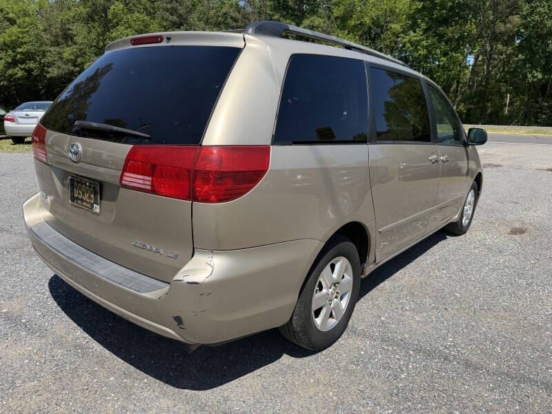 2004 Toyota Sienna