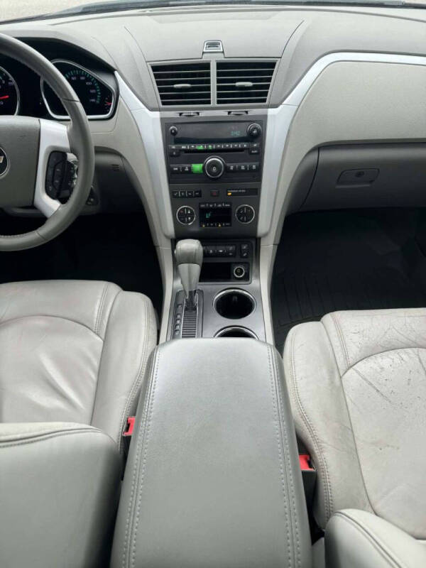 2011 Chevrolet Traverse LT