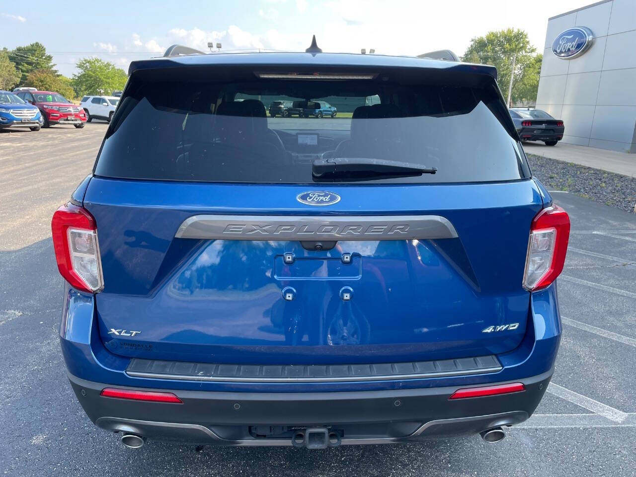 2022 Ford Explorer XLT photo 4