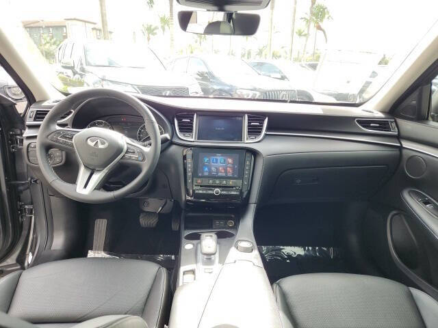 2025 Infiniti QX50 Luxe