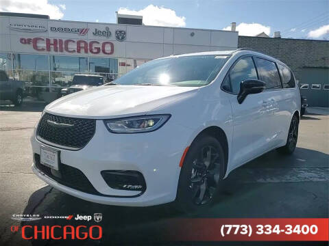 2024 Chrysler Pacifica for sale at Chrysler Dodge Jeep RAM of Chicago in Chicago IL