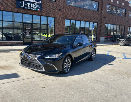 2021 Lexus ES 300h