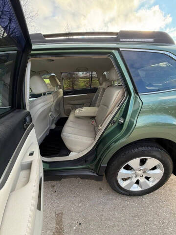 2011 Subaru Outback 2.5i Premium