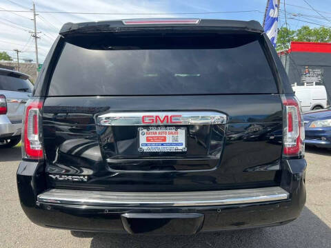 2017 GMC Yukon Denali
