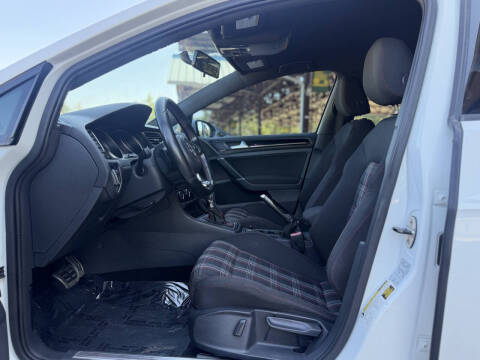 2016 Volkswagen Golf GTI S