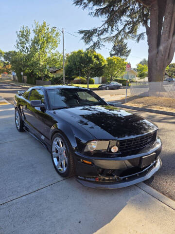 2005 Ford Mustang GT Premium