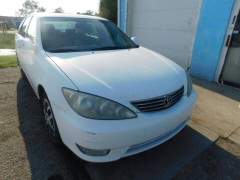 2006 Toyota Camry for sale at Safeway Auto Sales in Indianapolis IN