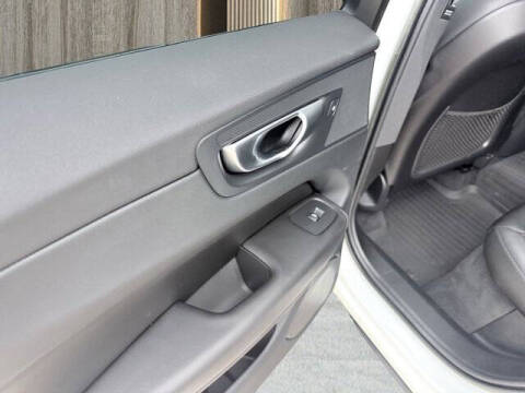 2023 Volvo XC60 B5 Core