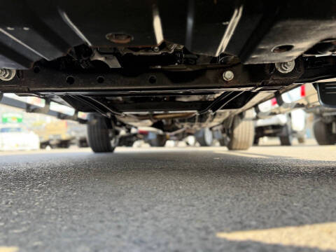 2005 Toyota Sequoia SR5