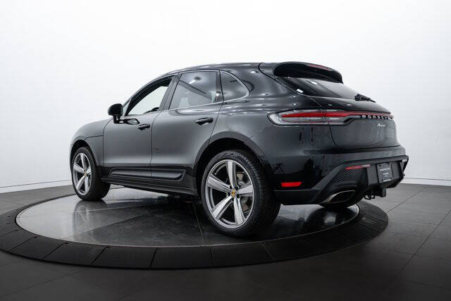 2025 Porsche Macan