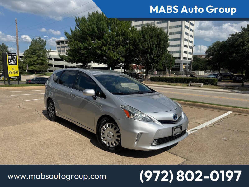 2013 Toyota Prius v Three