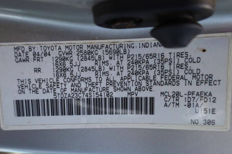 2004 Toyota Sienna