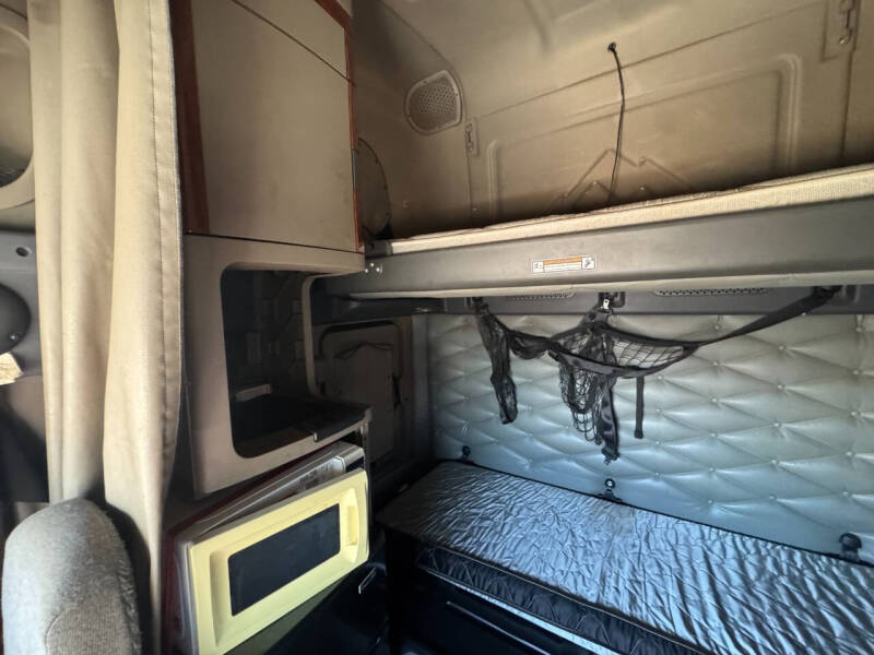 2016 Freightliner Evolution $18,291