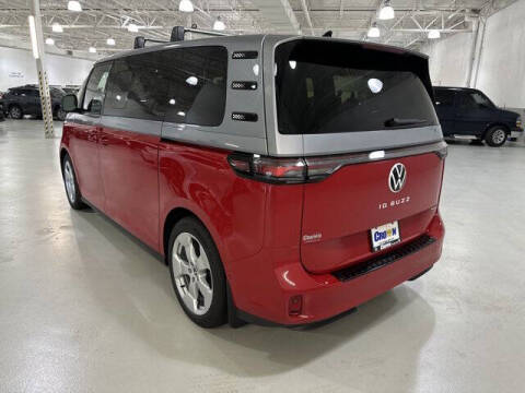 2025 Volkswagen ID. Buzz Pro S Plus 4Motion