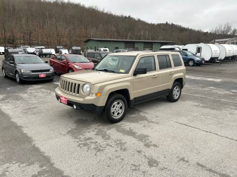 2017 Jeep Patriot for sale at DAN KEARNEY'S USED CARS in Center Rutland VT