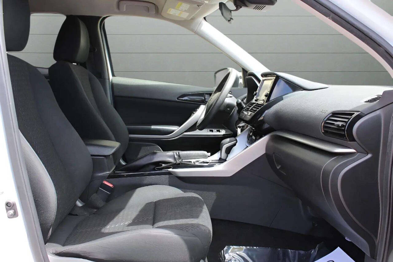 MitsubishiEclipse Cross17